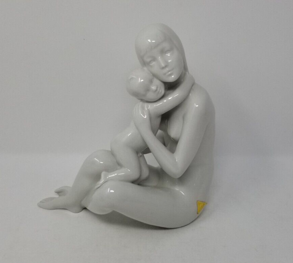 VTG Royal Dux White Porcelain Mother & Baby Child Figurine Czech Republic